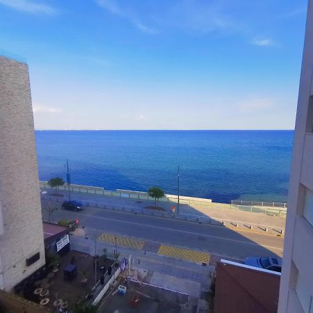 Flirty Flamingo Seaview Seafront Apartment Larnaca Dış mekan fotoğraf